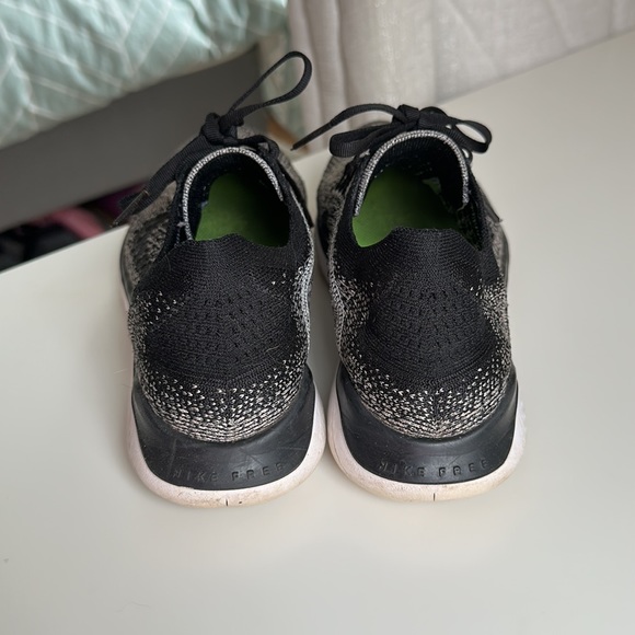Nike Free Run Flyknit - Picture 3 of 5